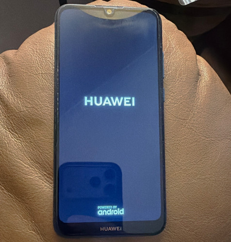 Huawei 32gb unlocked - y6,